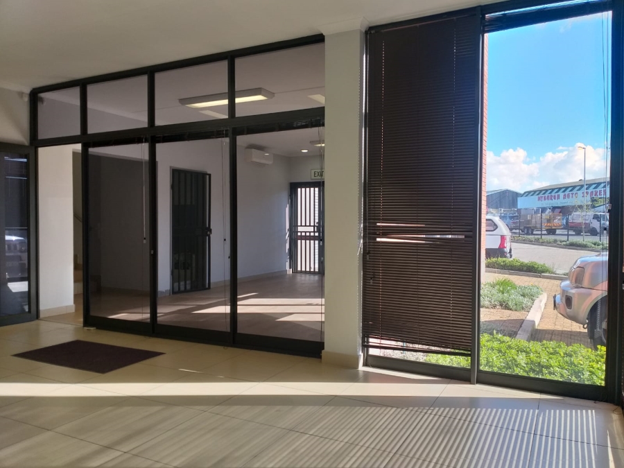 To Let Commercial Property for Rent in Stikland Western Cape